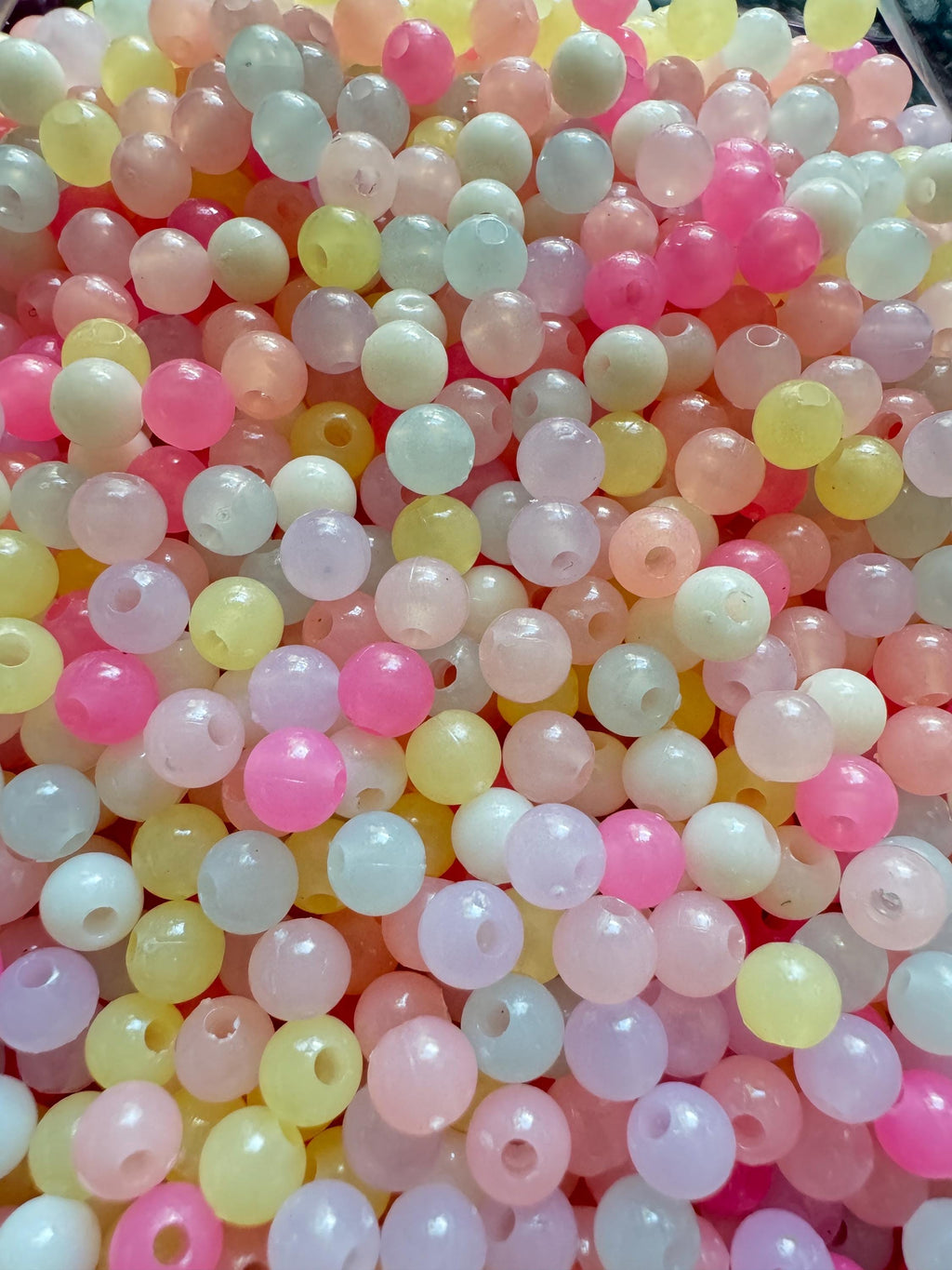6mm Jelly Plastic Beads, Pastel, Round, Mixed Colors, 6mm, Hole: 1mm, 100 pcs