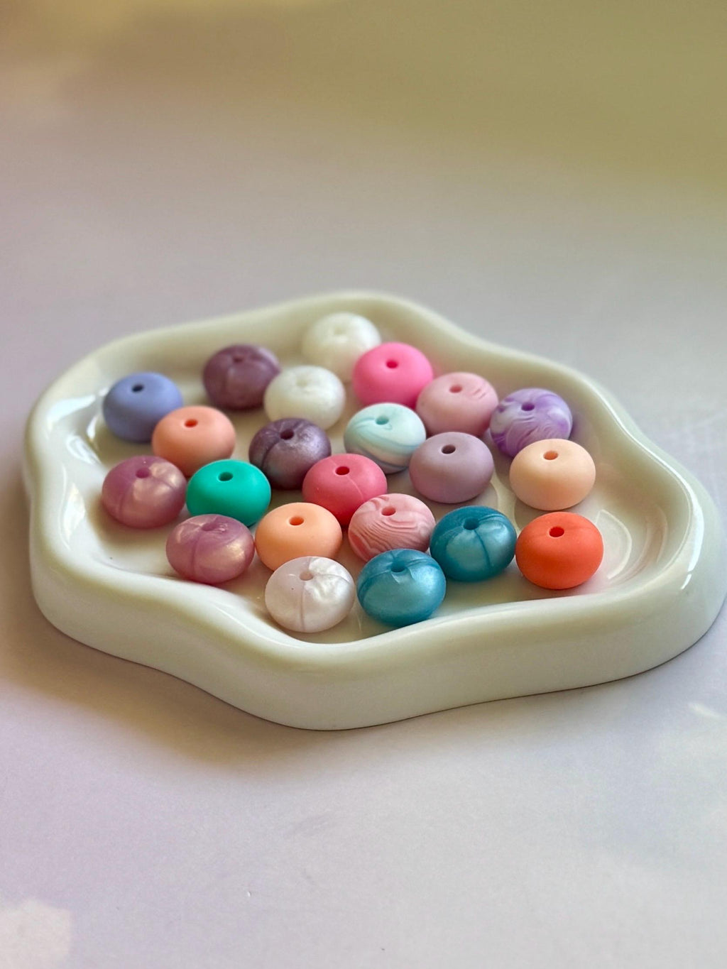 22pcs Mixed Silicone Donut Marblized Disc Beads, 14mm