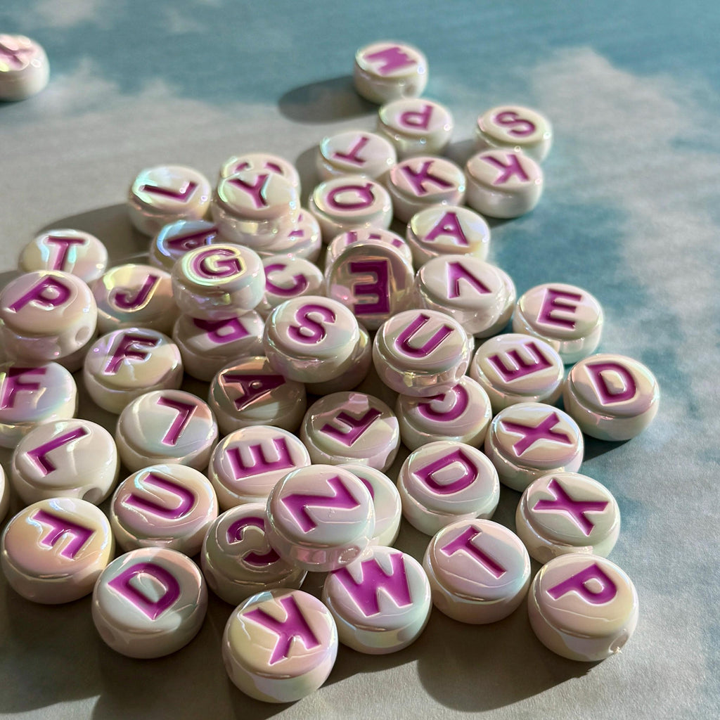 Jumbo Letter Beads, 15mm, Hole: 2.2mm, UV Plated Iridescent Beads, Flat Round Acrylic Alphabet Beads for Kandi