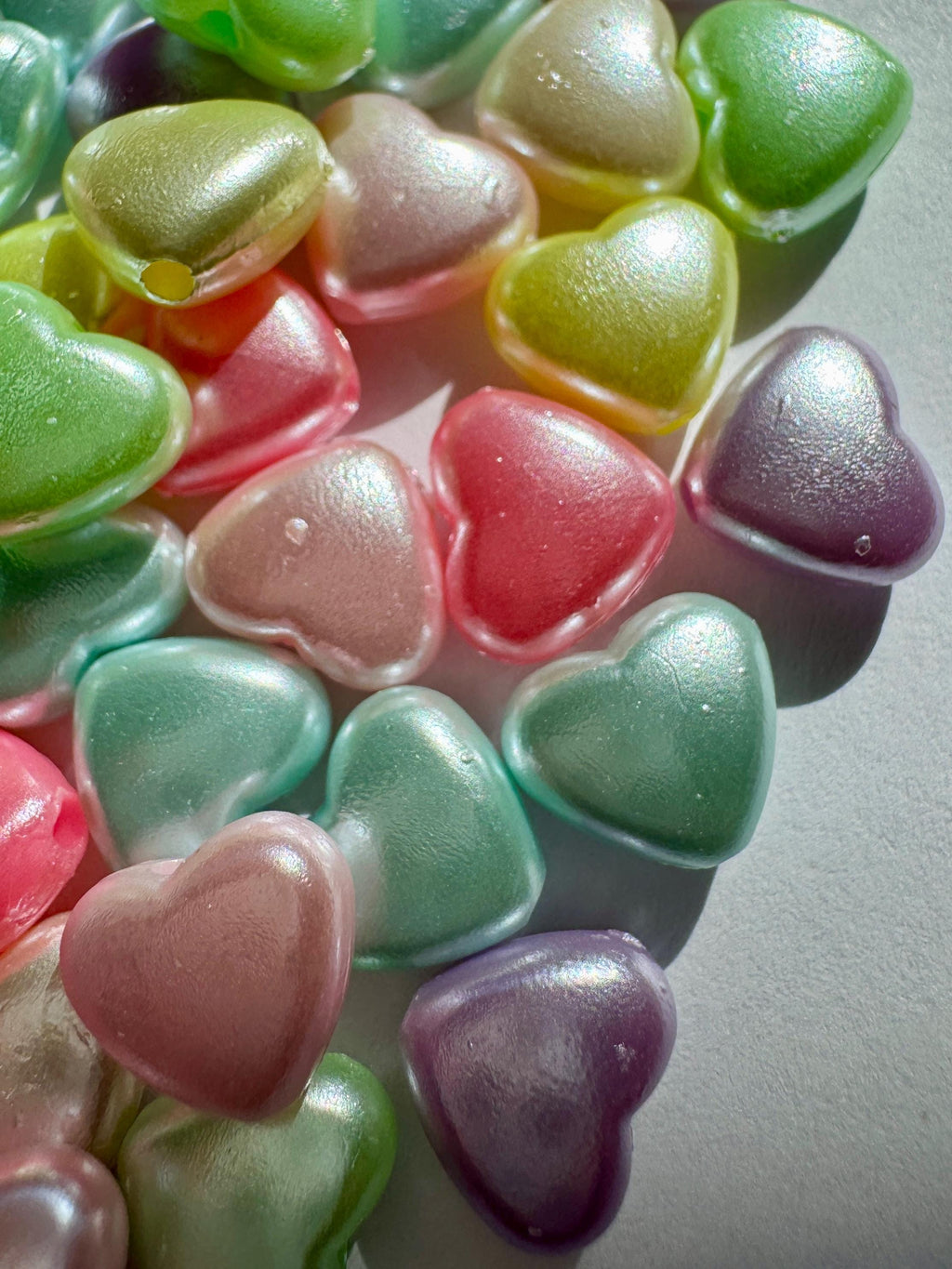 Pearlescent Heart Beads, Acrylic, Mixed Colors, 8.6x9x4.7mm, Hole: 1.5mm, 100 Pieces