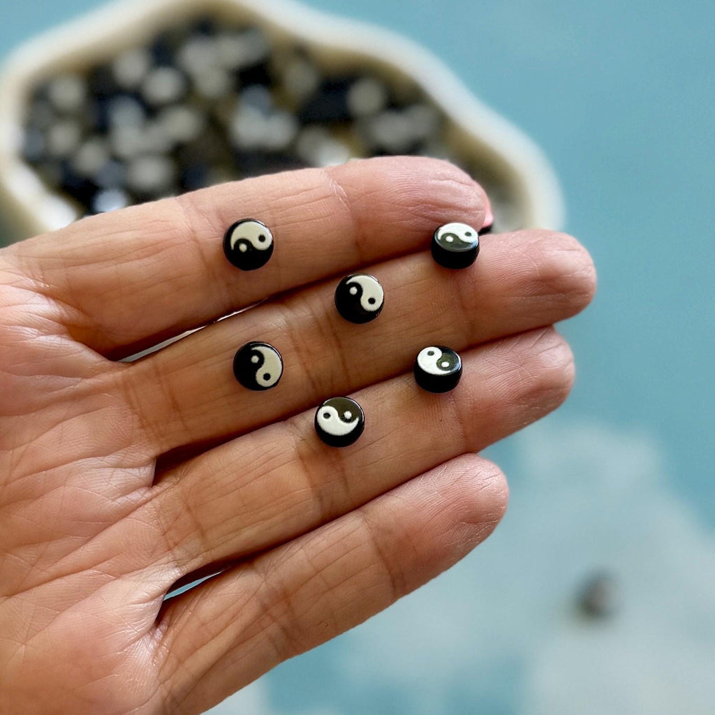 Tiny Yin Yang Beads, 7mm, Hole: 1mm, Acrylic, 50 pcs