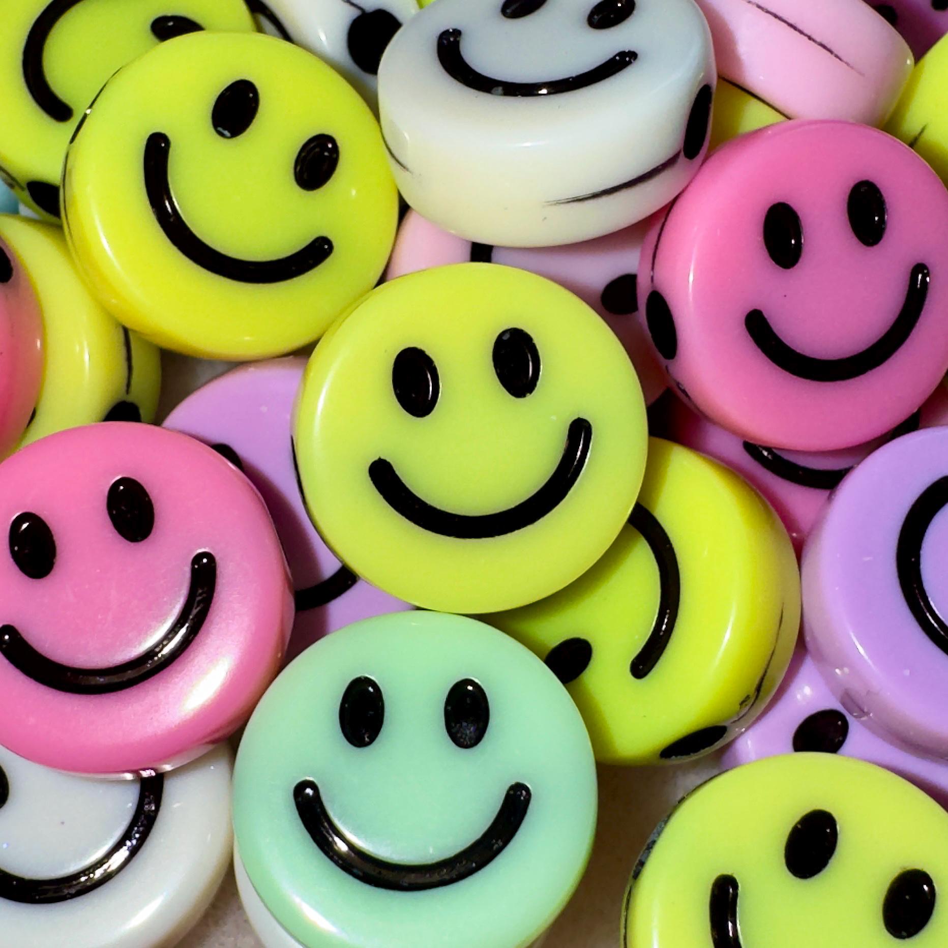 15mm Pastel Smiley Face Beads: Y2K Kawaii Acrylic Beads, 20 pcs