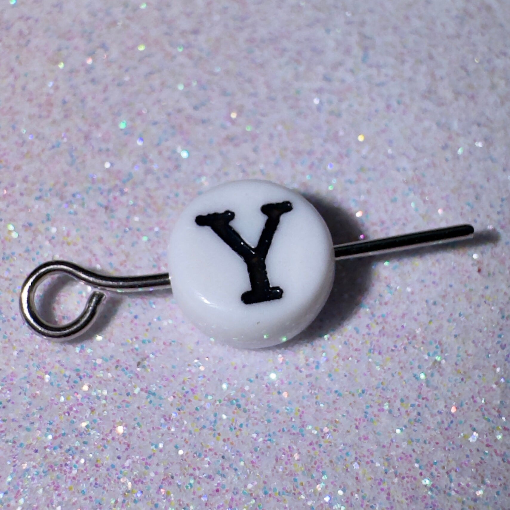 100 Greek Letter Upsilon Beads: DIY Sorority Bracelet Accessories (7mm)