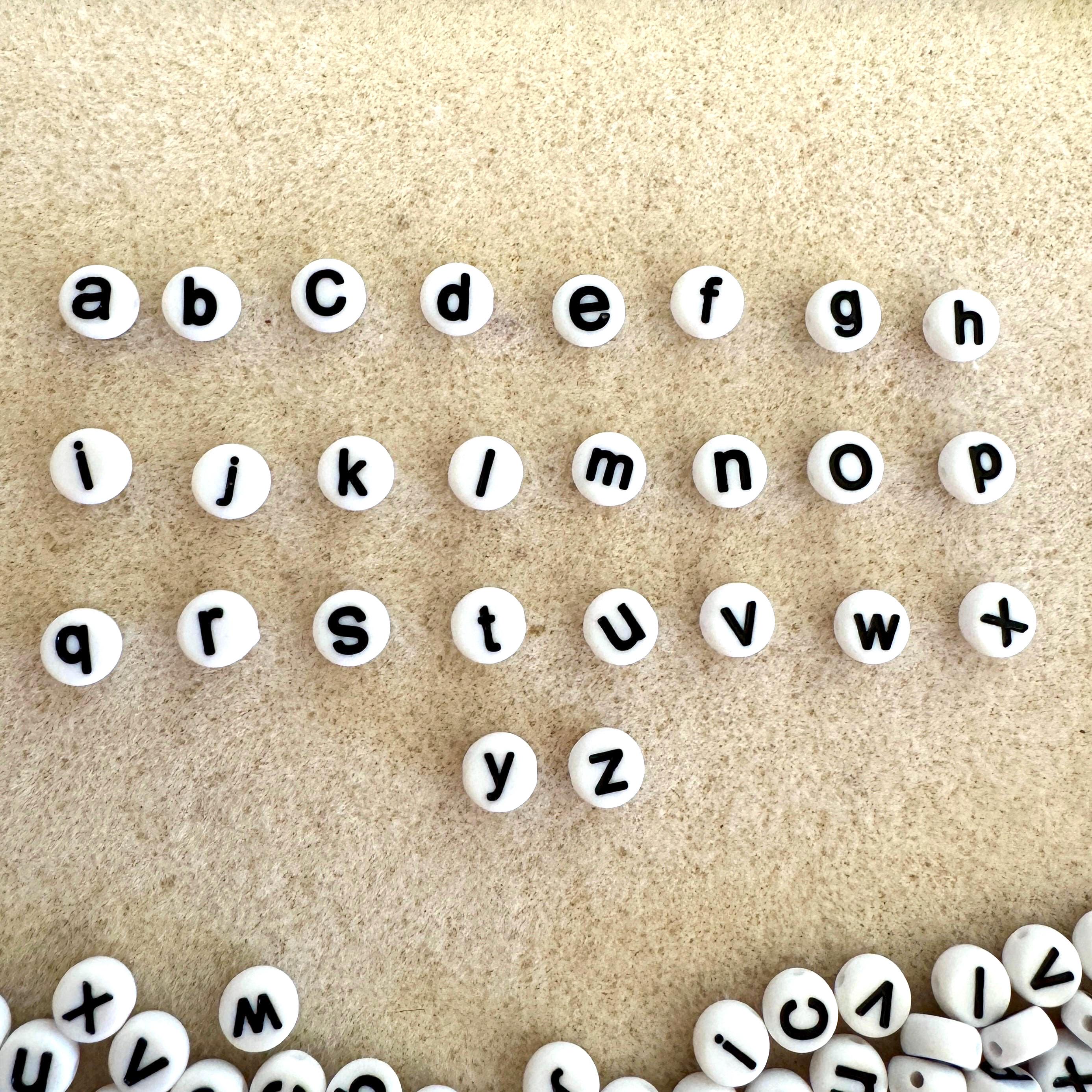 Lowercase White Acrylic Letter Beads, 7x4mm, DIY Jewelry, 5/10 pcs of Same Letter