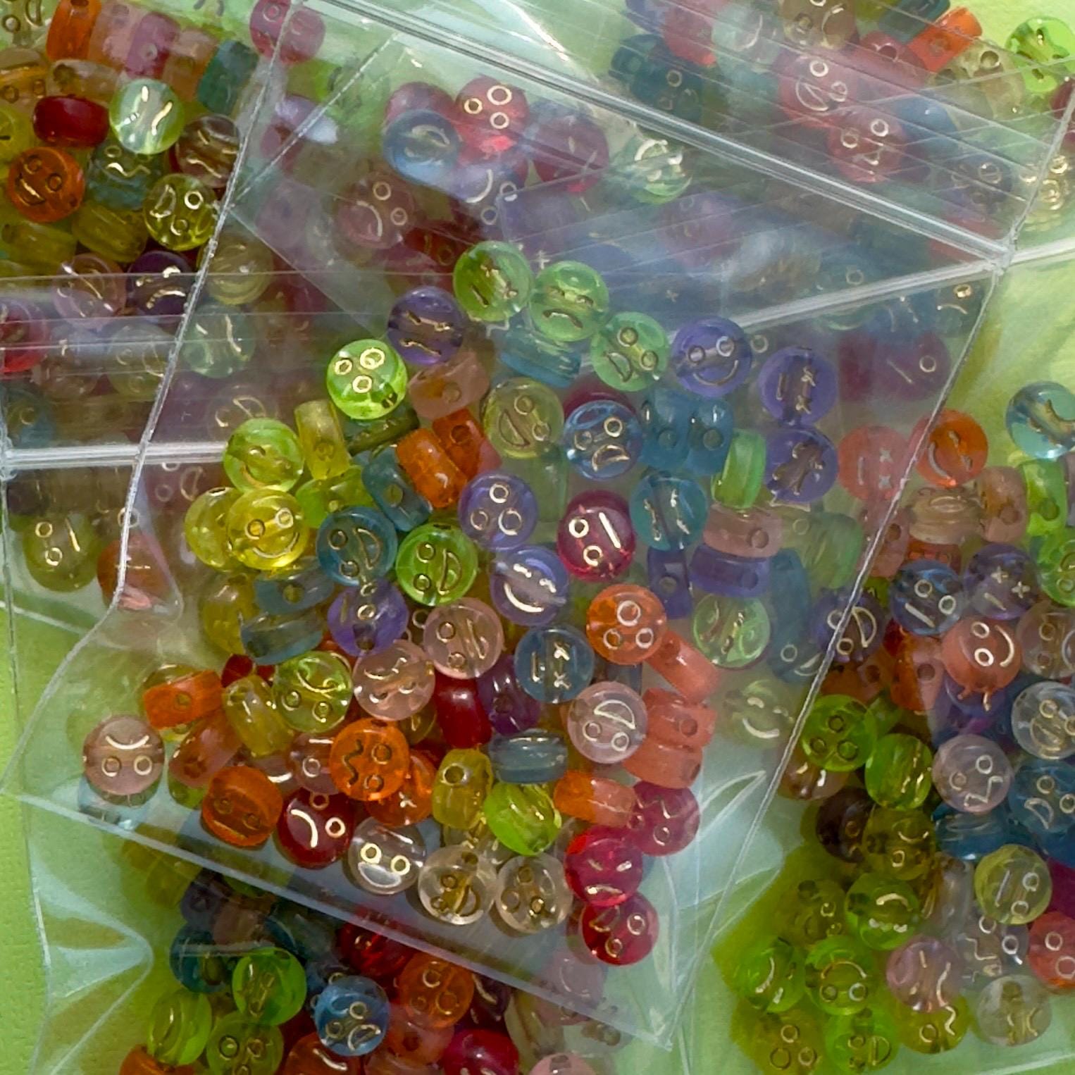 Colorful Metallic Emoji Beads - Transparent Acrylic Funny Face Beads, Gold Inlay, 7x4mm, 100 pcs