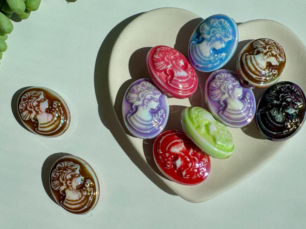 Iridescent Cameo Acrylic Beads, UV Plated Portrait Charms (29x22.5x12mm), 1 piece